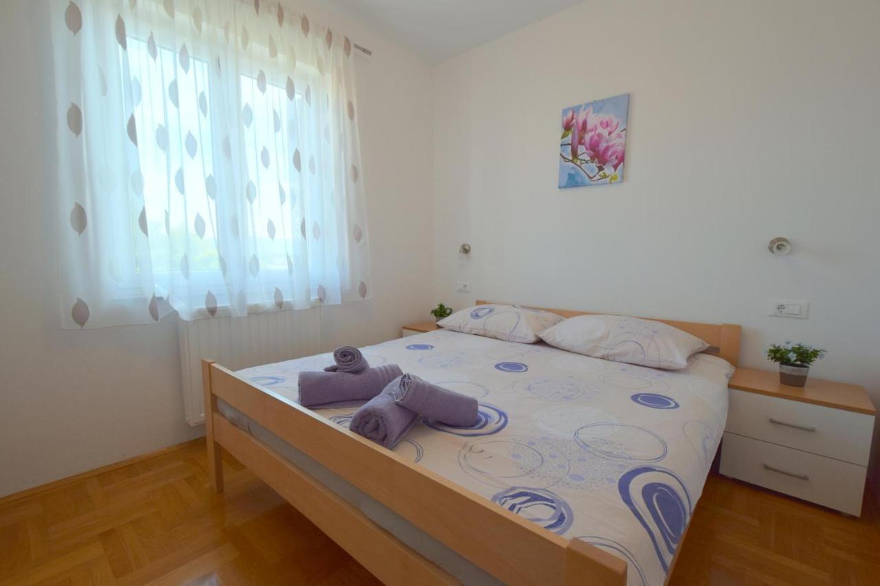 Apartment Baran Čižići Esterno foto